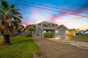 4 Br Home On The Water Private Pool Dog Friendly